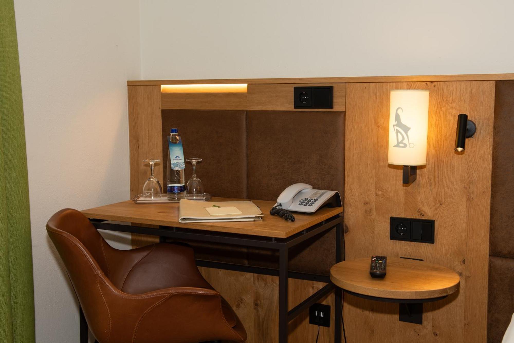 Hotel Bockmaier Oberpframmern Εξωτερικό φωτογραφία
