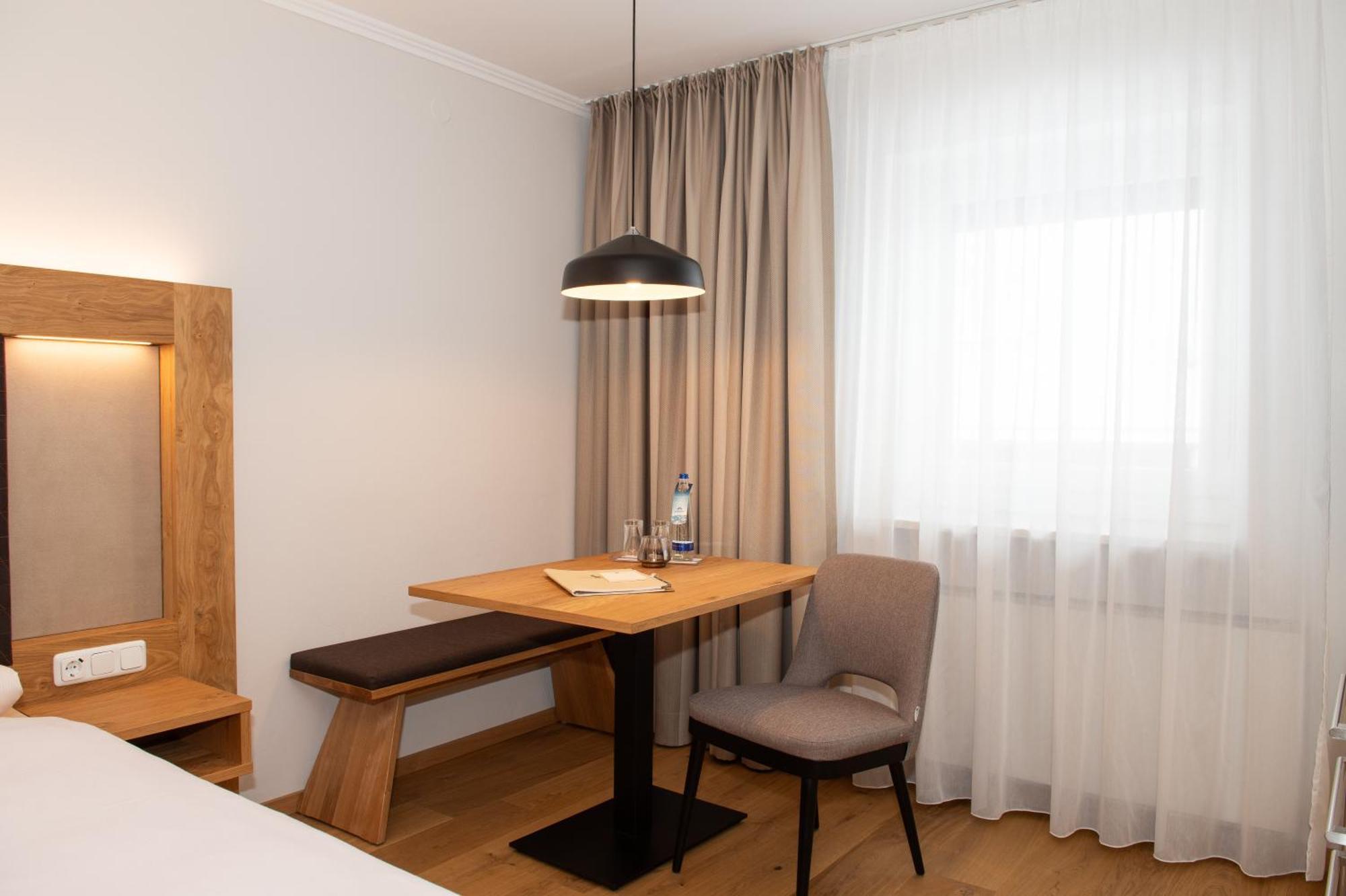 Hotel Bockmaier Oberpframmern Εξωτερικό φωτογραφία
